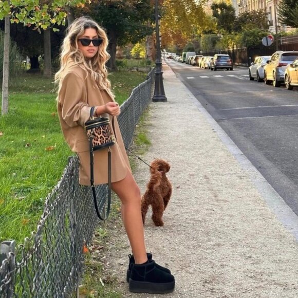 UGG Women's Classic Ultra Mini Platform - Picture 1 of 7